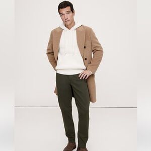 Banana Republic Men's Athletic Traveler Pant in Dark Olive Green 34x32
